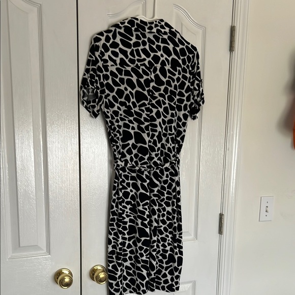 Enfocus Studio Womens Size Medium Stylish Black and White Dress - Picture 4 of 4